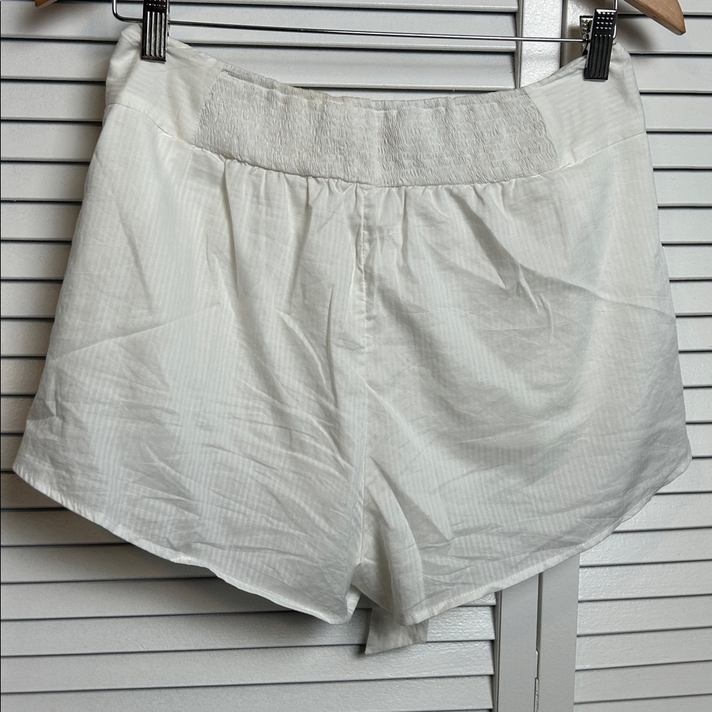 INDAH Palm Tie Front Wrap Short in Ivory Ivory S - Picture 9 of 12